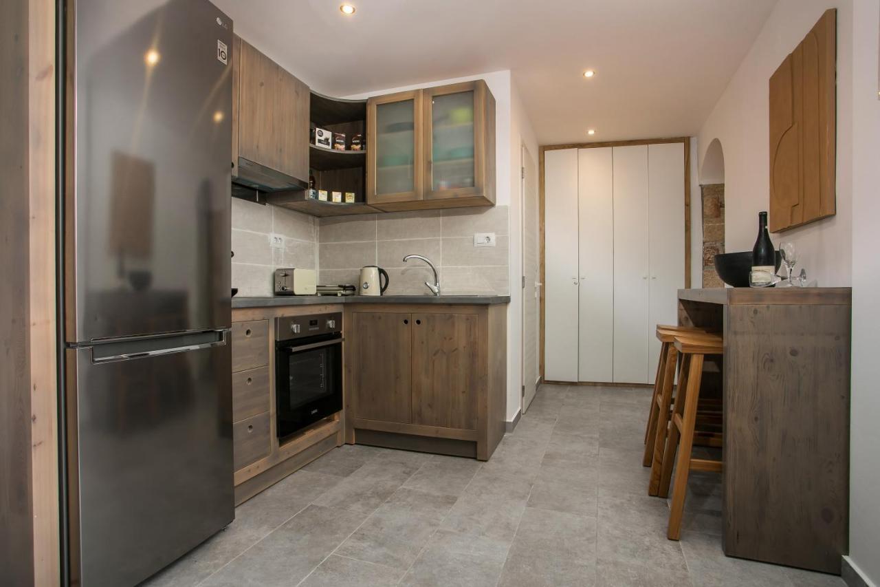 Pera Houses 2-Bedroom In The Center Of Lindos Exterior photo